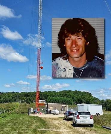 Illinois man succumbs after 90-foot fall off of guyed tower