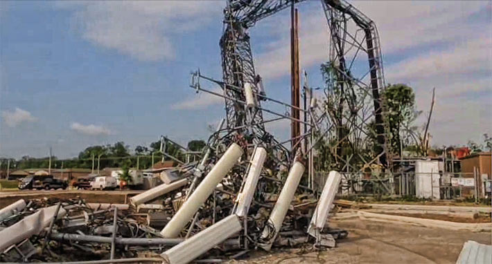 Cell-Tower-Collapse-3