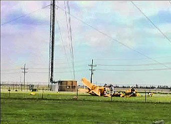 Pilot clips guy wire on American Tower structure in Kansas