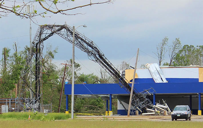 Cell-Tower-Collapse-2